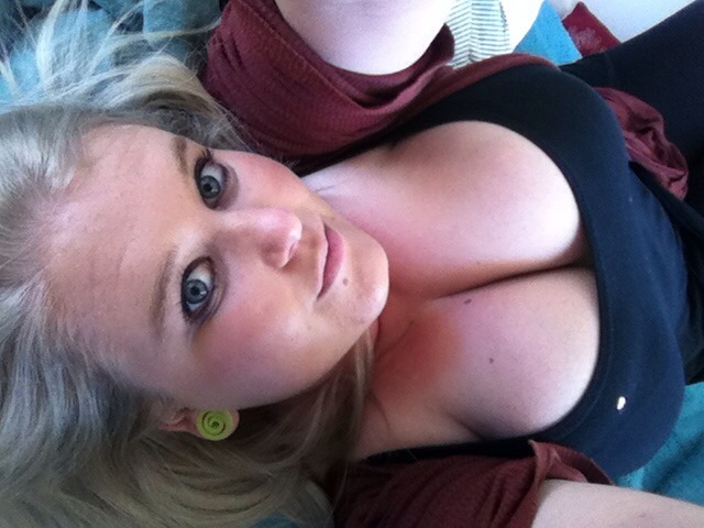 liddizille:  I will smile today, for you x 