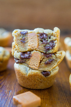 do-not-touch-my-food:  Caramel-Stuffed Chocolate Chip Cookie Cups