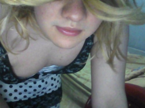 scarletshanoa: me blondie ^^