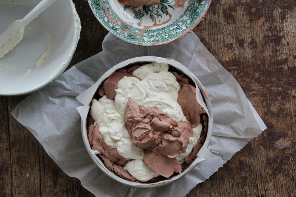 foodffs:  How to Make a No-Churn Ice Cream Cake Really nice recipes. Every hour.