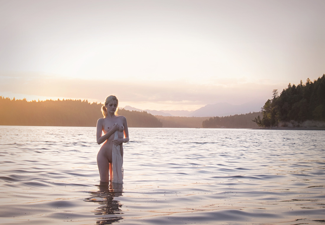 nakedstory:  dusk    © Melissa Ann Photo | Olivia Preston  Harstine Island, Washington.