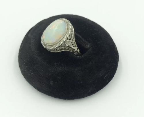 allaboutrings:Edwardian 10k Gold Opal Filigree Ring