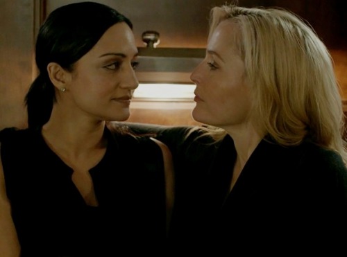 joie-de-deux:  Archie Panjabi et Gillian porn pictures