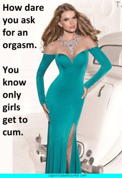 microcage:  thechastityjudge:  Exactly   But mistress I do cum like a girl. 🙋‍♀️