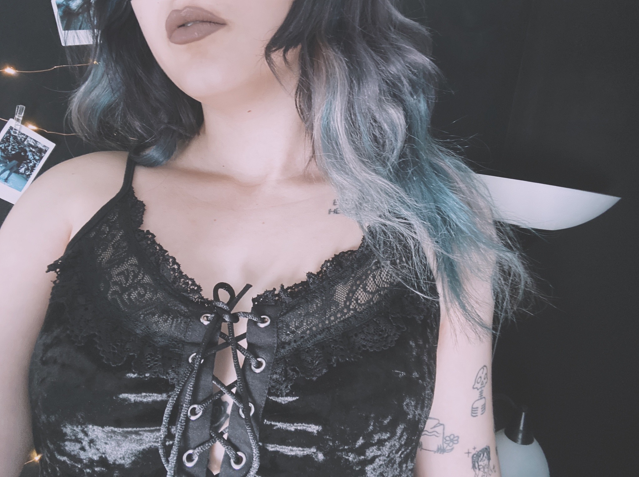 Featured image of post Aesthetic Soft Goth Outfits : Soft aesthetic is basically being very soft (uh duh) and being very innocent.