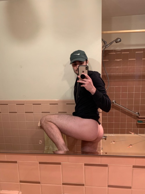 jamison-whiskey:I did a leg day