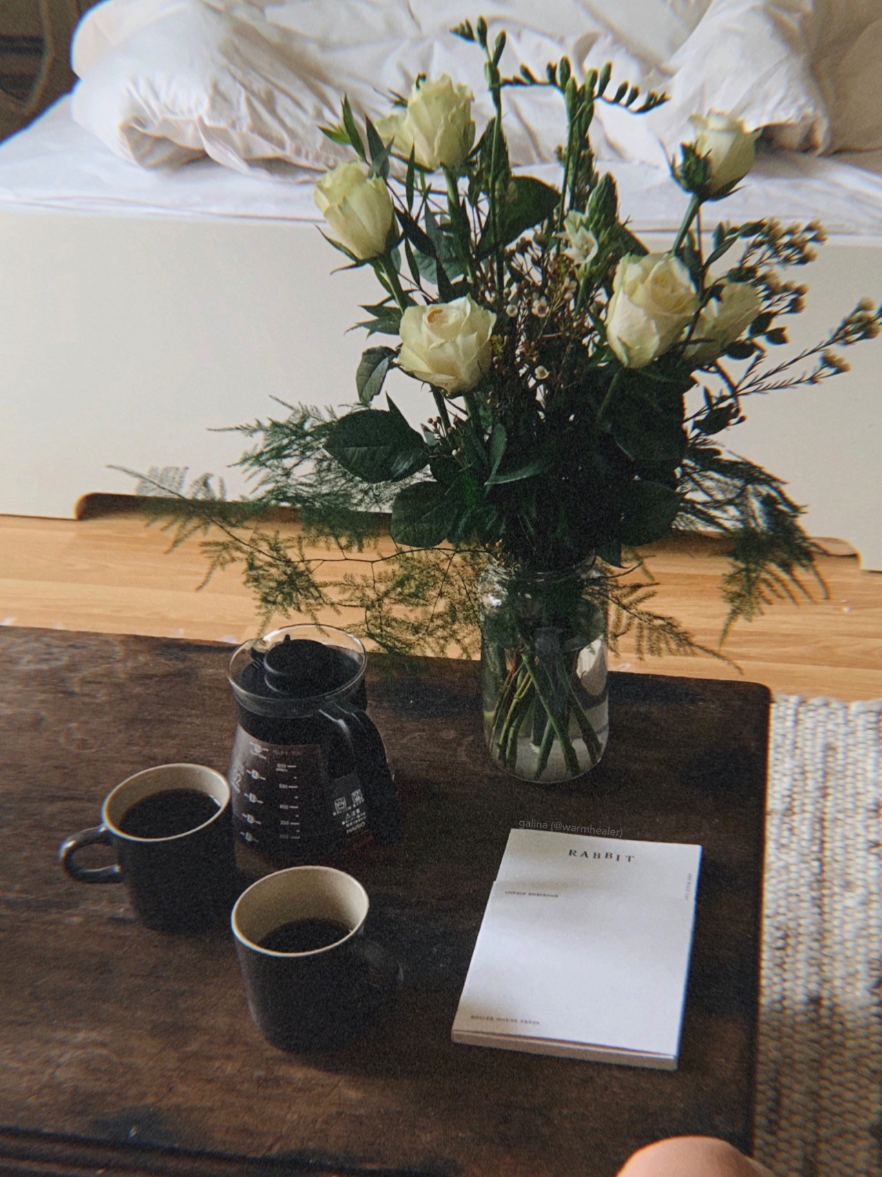 warmhealer:
“Saturday morning. We are both working on separate projects but we’re sharing a pot of coffee and some mince pies ☕️🖤
”