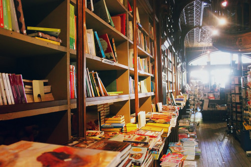 teachingliteracy:  Livraria Lello (by IdentityMad) 