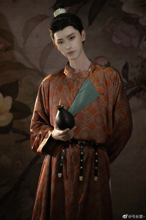 chinese hanfu and armour by 弓长歌-