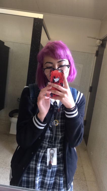 identicalqueen: tagged by the memer alovelystranger  6 selfie challenge!!! it is ur turn kritzkriegs