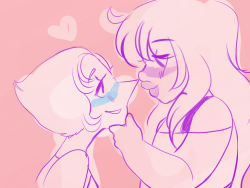 amphypop:  i like to imagine amethyst stands on stools just so she can do this with pearl(and pearl kinda likes it) 