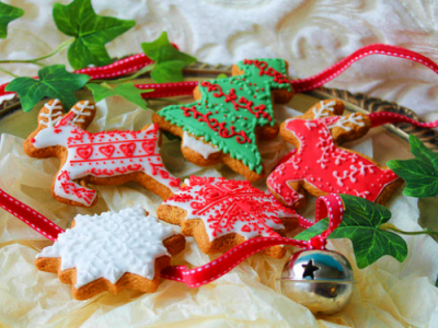 #christmas #holly and ivy #snowman#christmas tree#ornament#cookies#christmas food