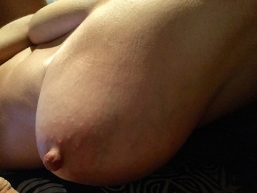 Wife’s large and veiny hangers