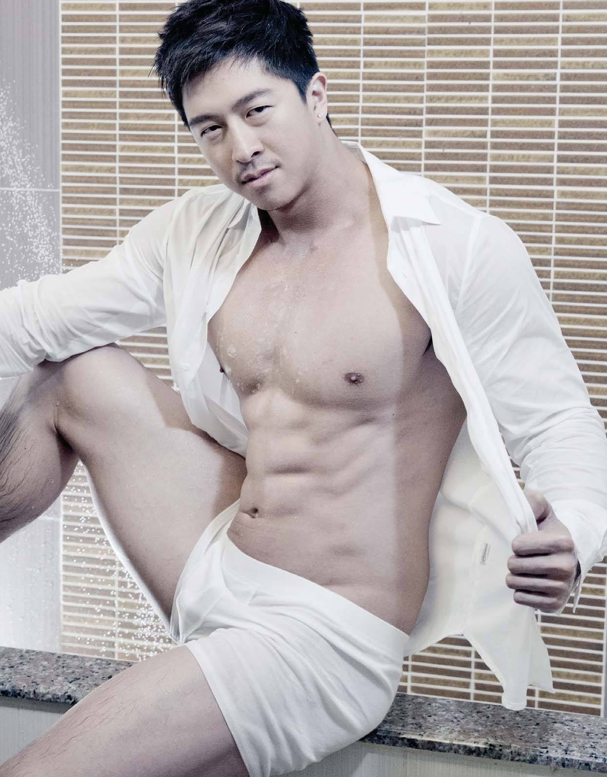 hunkxtwink:  Jason CheeHunkxtwink - More in my archive 