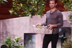 shuxinjun:Chris Pine + HIS VEGE(I just cannot get over this)