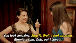 maximoffvvanda:  Ilana + adoring Abbi   What show is this?