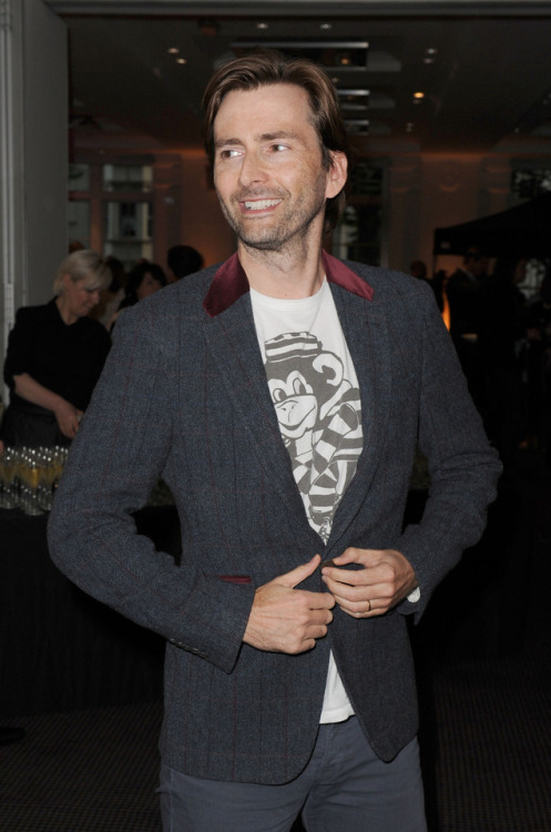 tennydr10confidential:Such a tall handsome man.