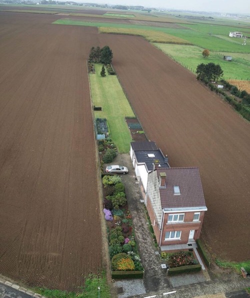 uglybelgianhouses:  Home Alone 