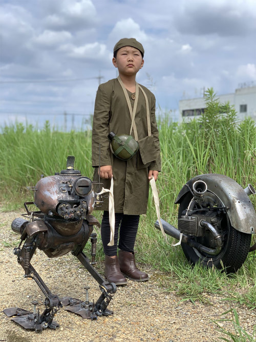 Japanese Engineer Perfectly Re-Created Models From the Popular ’80s Sci-Fi Saga for His Son