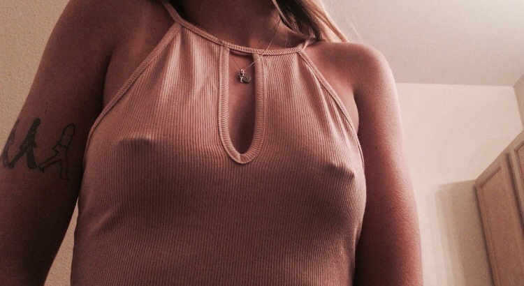 younglandsuit:  slightystoopidd:  Man I love my boobs  They’re pretty fucking awesome
