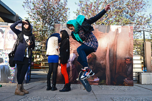 xlidlessx:popping an ollie in kabul, afghanistan