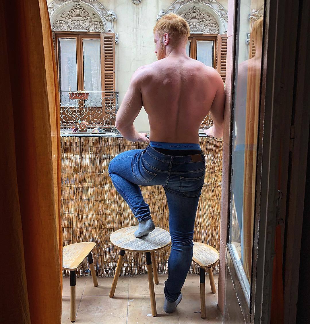 onlygingerscruff: lovedolmanche: @khbar__    Say no more   Ripped and rusty.