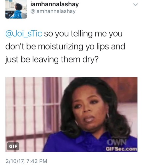 ryderdai:  iamhannalashay: GUYS    That saliva just makes it worse. Be having that dark ring around ya mouth and shit. Spit supposed to stay in ya mouth, not outside, dumbass. If you real insecure because it kinda looks like applying lipstick (really