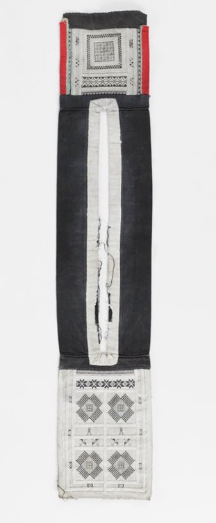 mia-asian-art: Daily Yoke, 19th-20th century, Minneapolis Institute of Art: Chinese, South and South