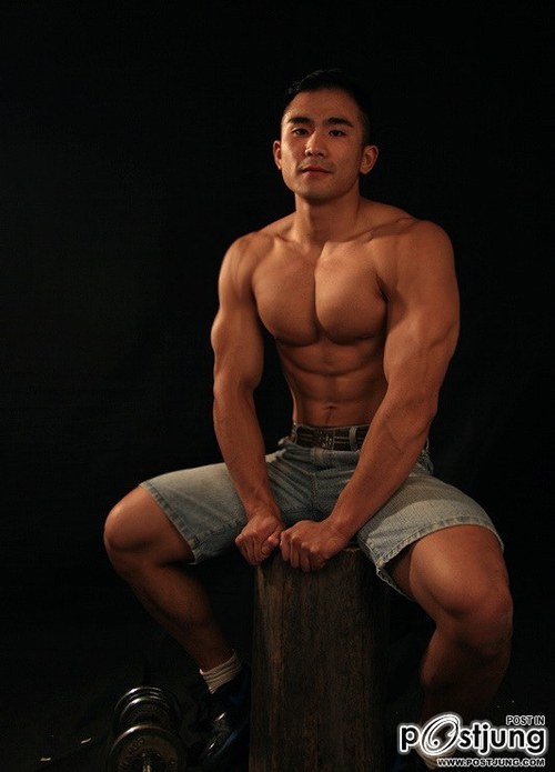 Viva!Asian hunks!