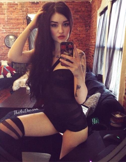 thearidee:  On MFC, come play! 