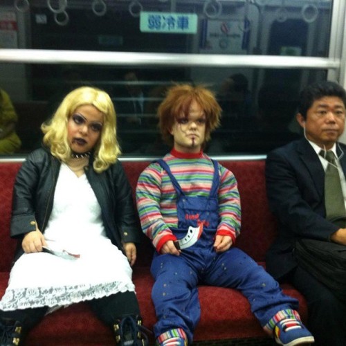 This bus ride just got real weird! Lol #horror #horrormovies #killers #Chucky #getweird #busride #ZR