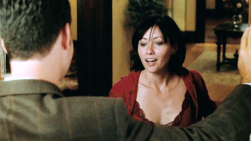 prue halliwell in every episode → 1.04: dead man dating“i was no where near the neig