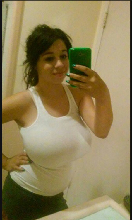 chubbyteen-blr:  Chubby teen porn Pictures at my tumblr blog http://chubbyteen-blr.tumblr.com/