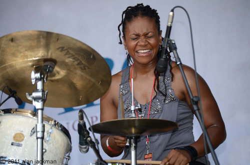 godisablackwoman: blackrockandrollmusic: Black Girls Rock: Drums Shannon Browne Jacqui GoreAudree Di