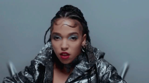 everybodylovesfkatwigs:  FKA twigs - Glass &amp; Patron