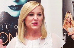 hayleyelizabethatwell:I'm not afraid. If I fall on my face, I'll just get up and wipe my knees off a