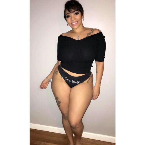 thicksexyasswomen:  groceryondemand:  Www.instagram.com/cierarogers Www.instagram.com/therealchelasway Www.instagram.com/Ill.be.datWww.instagram.com/elkeWww.instagram.com/pamelaalexandraWww.instagram.com/instagram/curvyredbone Www.instagram.com/ravie_loso