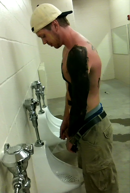 sknpss:  sknpss:  Fuck, Would love to drink that!  Usually I try to avoid doubleposts