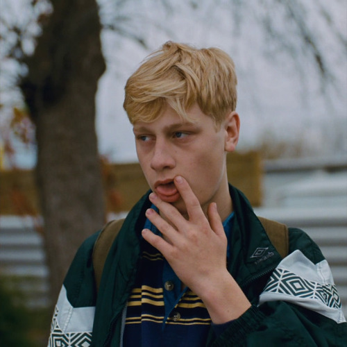 ablecap:  Antoine Olivier Pilon in Mommy (2014)  