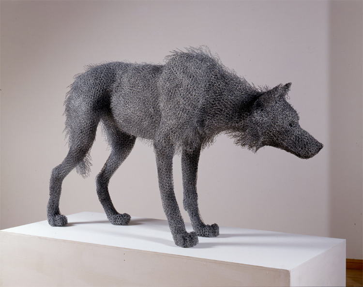  Kendra Haste creates the most incredible, life-like animal scultpures using layers