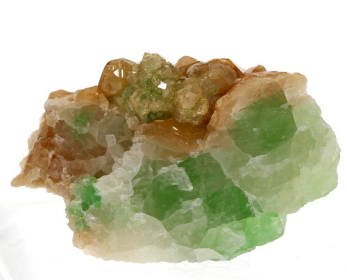 Grossular - Mana Mine, Barang, Bajawar, Federally Administered Tribal Areas, PakistanInteresting pie