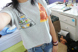 shasteezy:  fagnificunt:  pizza boob   I want this shirt :( albeermee  shasteezy I do too :)