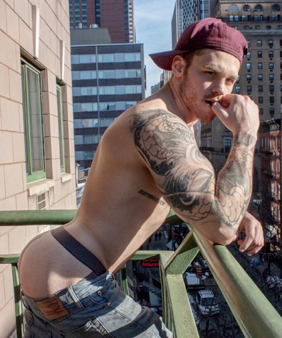 insta-hunk:  Instagram: @matthewcamp 