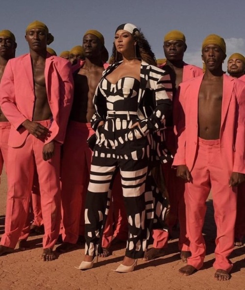 BEYONCÉ x SPIRIT SONG MUSIC Video -Soundtrack to The Lion King 2019Every Fashion Look in 1 minute: h