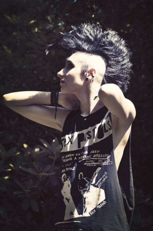 marquislavey:  To celebrate my 1000th post (isn’t that cute), I will post a picture of myself. Hooray!(It was taken by Reikon during the Wave-Gotik-Treffen 2014)