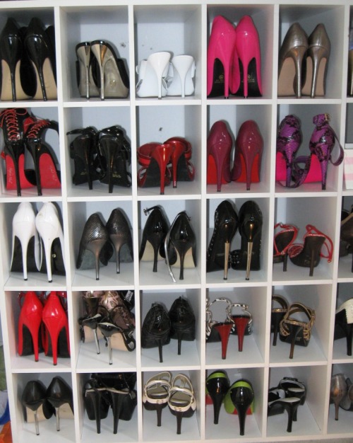 sydnee4fun:one of my show closets