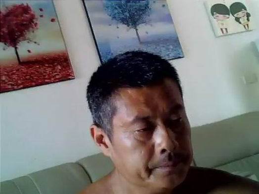 chong0811:  é¬é¬šå¸¥å¤§å”ï¼ŒJJå¤§å¤§çš„