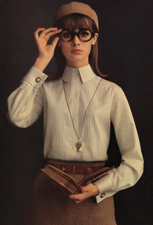 blueblackdream: William Helburn, From the Famous Shirtmaker for Men, Jean Shrimpton, Lady Van Heusen