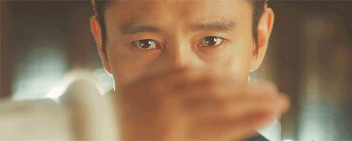 bingethatkdrama: “I think I might have seen one of them” “I think I may have seen one too”