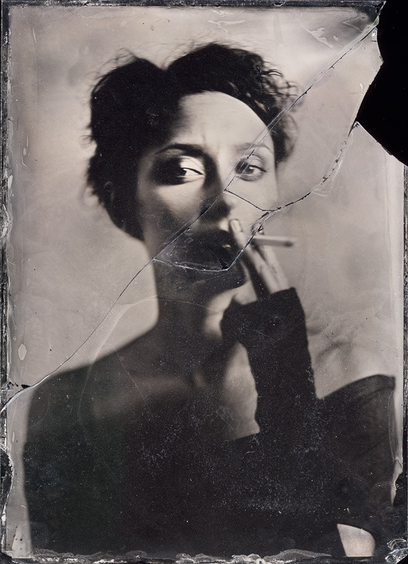 5582db:  Maciek Leśniak - Smoking Alice 